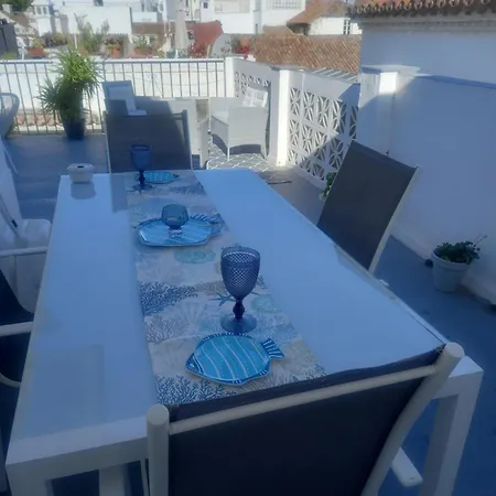 Precioso Y Acogedor Atico Old Town Διαμέρισμα *